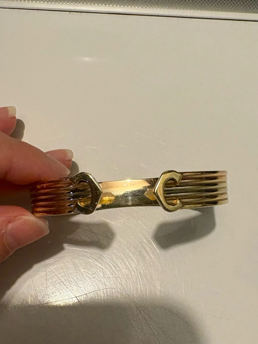 Unbranded elegant gold